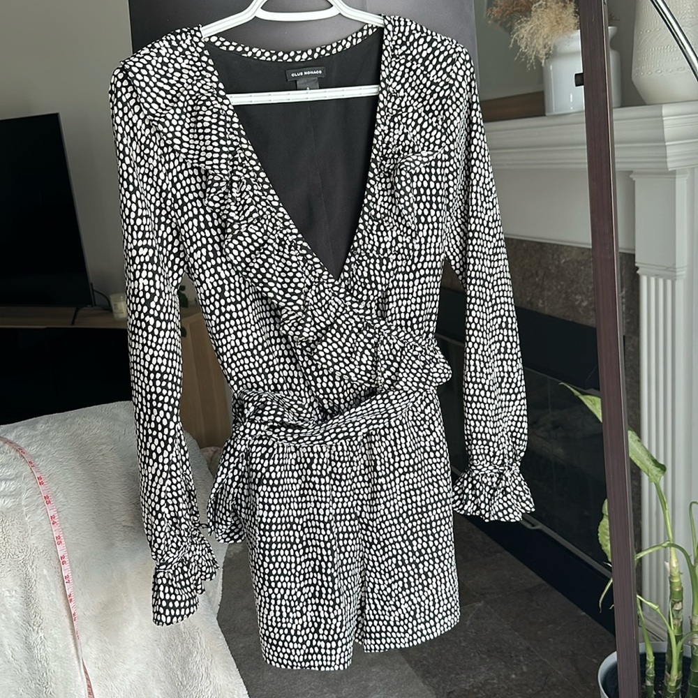 Cute long sleeves rope - size 0 or extra small
